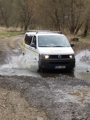 odlehlá místa si žádají odvážné činy