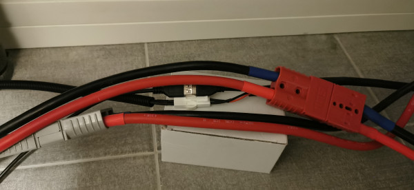 Kabelové spojení aku