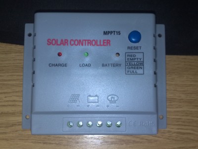 Tak to je onen solární regulátor s MPPT za 1039,-, no bohužel zázrak se nekonal..:-((