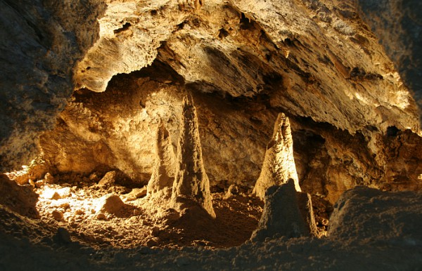 zbrasovske-aragonitove-jeskyne.2.700x450.exact.q100.jpg