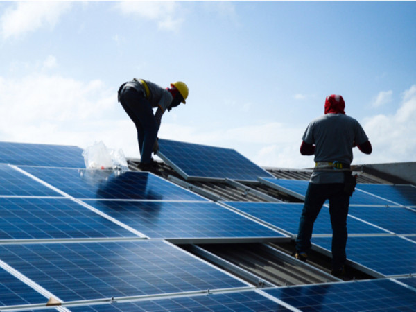 why-rooftop-solar-pv-installations-are-now-a-preferred-choice.jpg