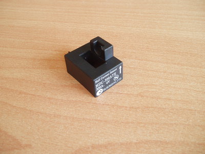 Hall sensor 300A.JPG