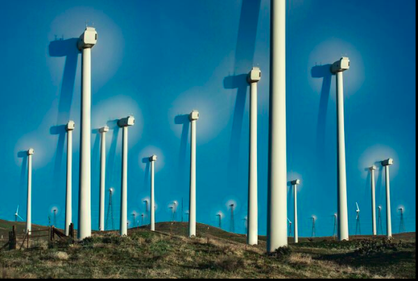 fotografia veterných turbín s dlhou expozíciou.png