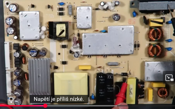 Oprava nevyžádaného 4K monitoru zakoupena za 1200 jenů Žádný monitor napájení II.png