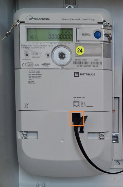 HAN_port_na_elektromeru.png